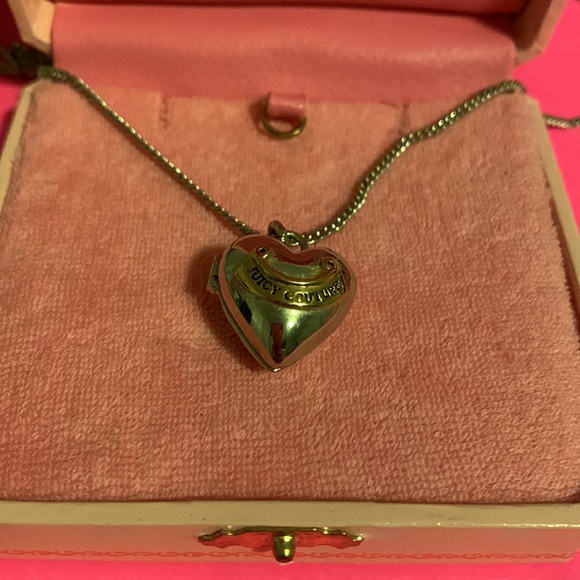 ๐ Juicy Couture heart necklace ๐ - Picture 2 of 5